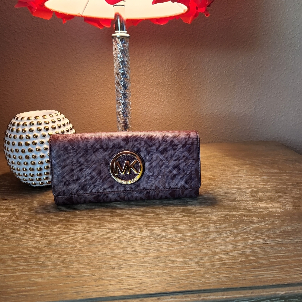 Michael Kors wallet